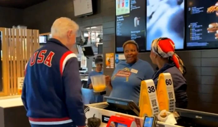 Bill Clinton este confundat cu Joe Biden într-un restaurant din Georgia FOTO: captura video