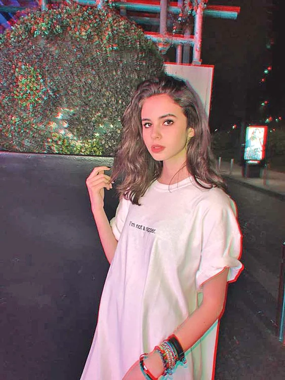 200.000 € (50.000 €/an) va deconta Anamaria Prodan pentru pregătirea Rebeccăi, în 4 capitale