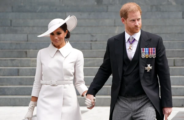 Meghan Markle, Harry, atingeri pe braț, GettyImages (2) jpg