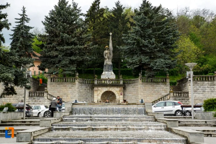 Statuia Independenţei din Râmnicu Vâlcea Foto Adevărul