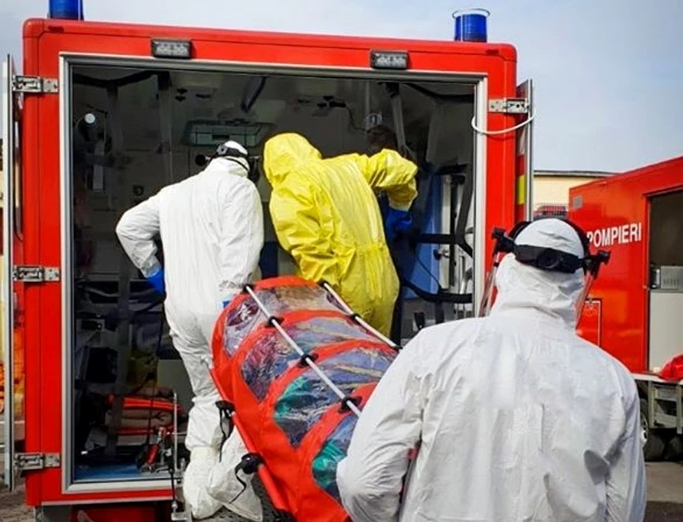 
    Cei 15 pompieri de la Cernavodă sunt internați în spital, asimptomaticifoto: ISU  
