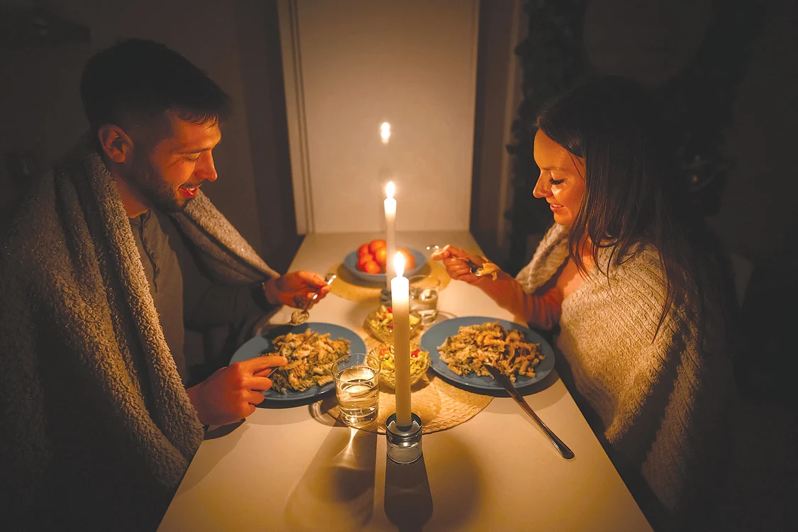 Sursele de lumină  alternative nu trebuie  să lipsească din casă. foto: Shutterstock