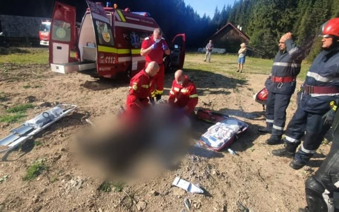 
    La sosira echipelor de intervenție motociclistul bulgar era foarte grav rănitFoto: ISU Alba  