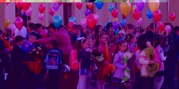 Festivităţile încep peste tot de la ora 9.00