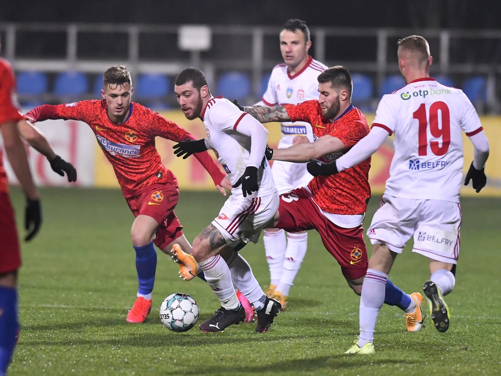 
    FCSB s-a lovit de o echipă foarte bine organizată în defensivăFoto: sportpictures.eu  