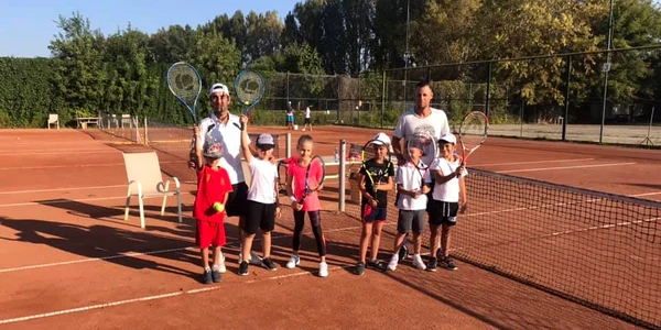 Baza de tenis Chindia. FOTO Tenis Târgoviște / Facebook