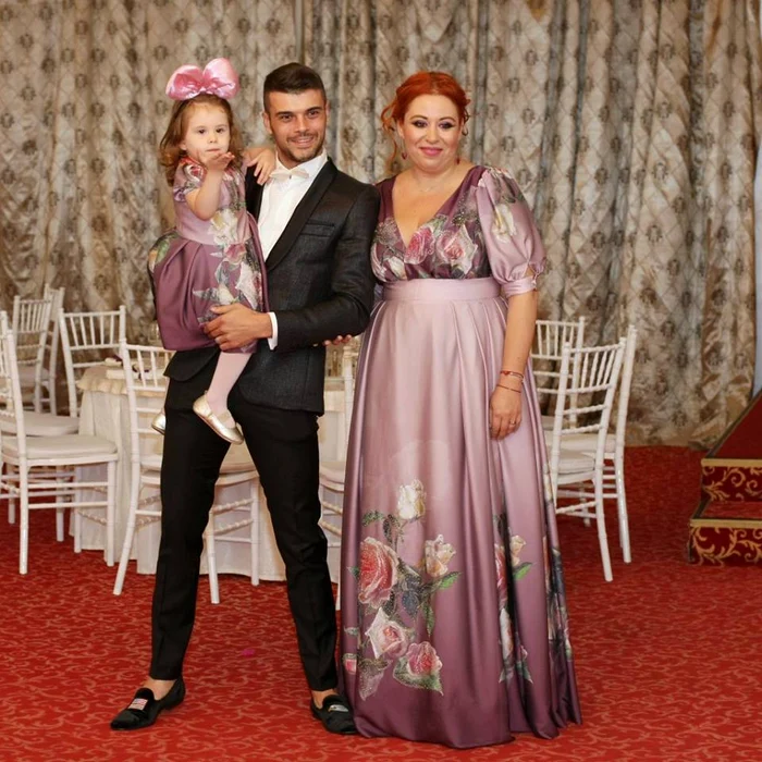 Oana Roman Elisei reinnoirea juramintelor 2 jpeg