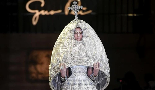 O rochie atipică de mireasă  jpeg