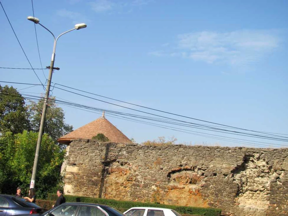 Cetatea Bathory este monument istoric de categorie A
