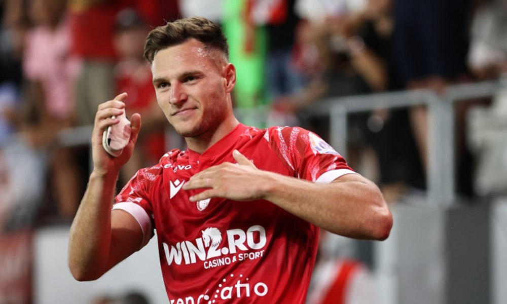 Dennis Politic şi-a prelungit contractul cu Dinamo până în 2027