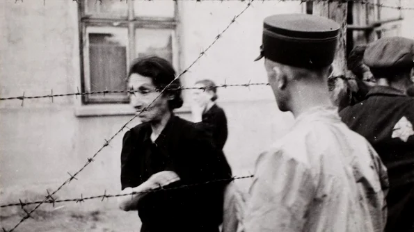 Mărturii vizuale ale Holocaustului  Henryk Ross, foto   jurnalistul care a adus probe la procesul lui Eichmann jpeg