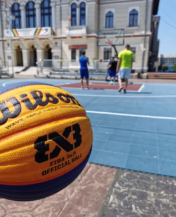 Mingea de baschet oficială Wilson FIBA 3x3 Game Foto eMAG