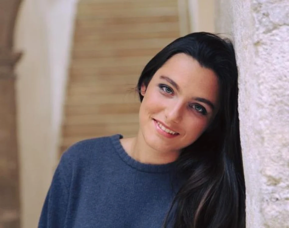 Alexia s-a transformat într-o adevărată domnişoară