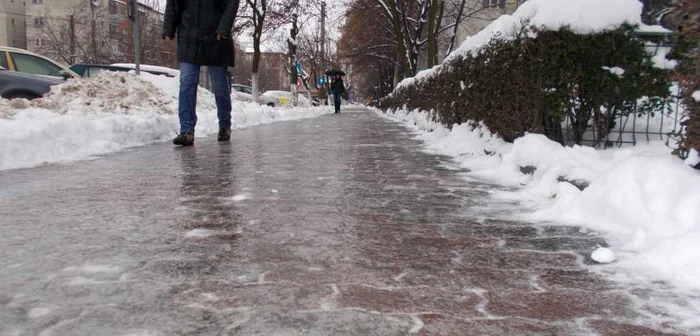 Un drum parcurs, în mod obişnuit, în 10 minute, a durat de două ori mai mult. (Foto: Alina Mitran)