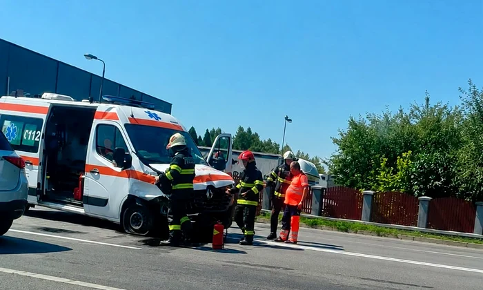 accident ambulanță brașov jpg