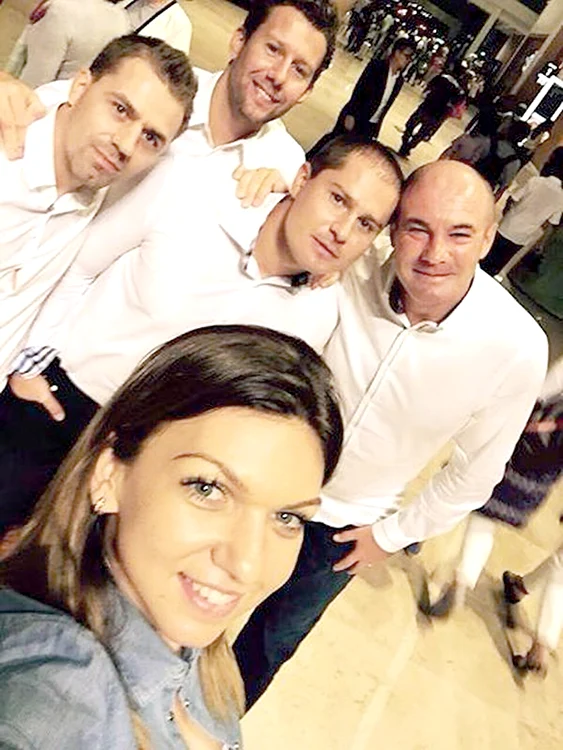 La Turneul Campioanelor,  Simona a făcut poză  cu Fissette şi Dobre 