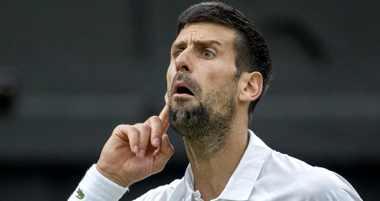 Novak Djokovici se află într-o permanentă ceartă cu o parte a publicului. Foto Getty images