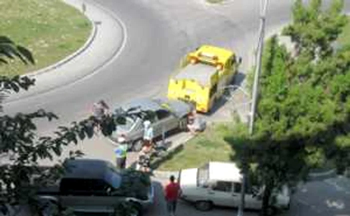 Hunedoara: Şase maşini parcate ilegal, ridicate de comunitari