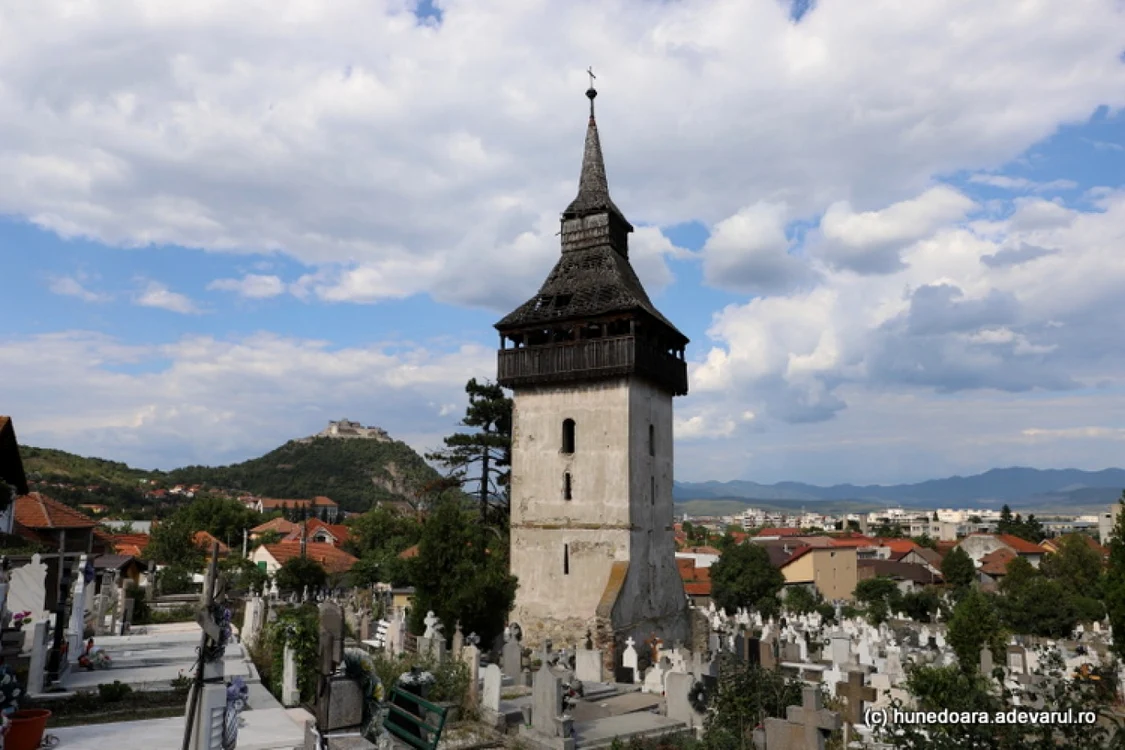 turn biserica veche deva foto daniel guta adevarul