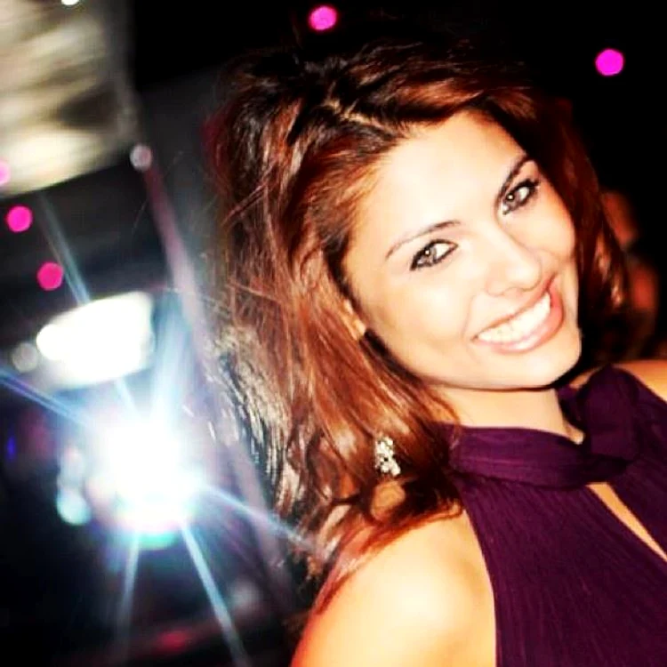 Priyanka Kapoor Chawla s-a sinucis la doar 25 de aniFoto: Facebook