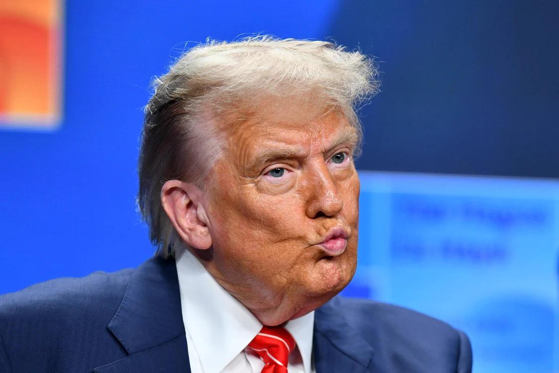 Trump a făcut o nouă gafă în timpul unei întâlniri oficiale FOTO Eduard Vînătoru 