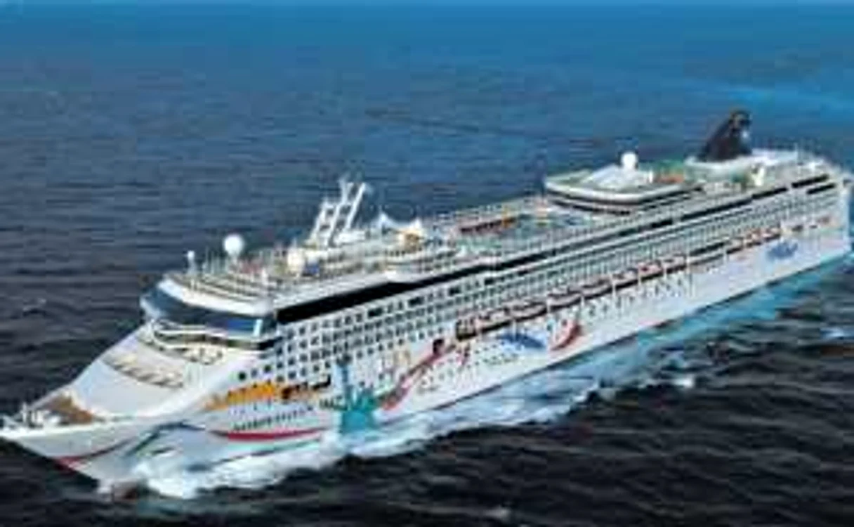Nava de croazieră Norwegian Dawn a eşuat în Insulele Bermude FOTO cruiseek.com