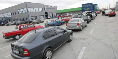 Dealerii auto fac un profit mediu de până în 12%