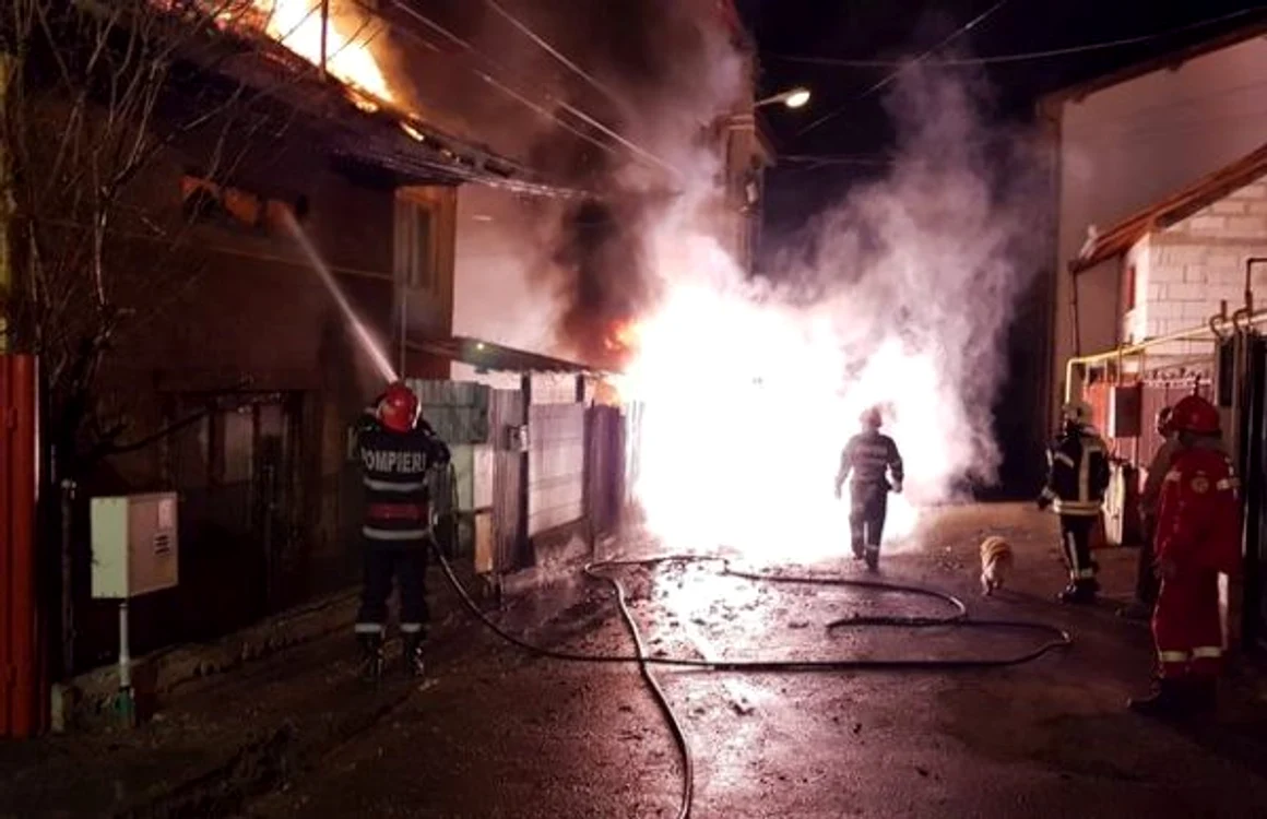 Incendiu în Deva. FOTO: ISU Hunedoara.