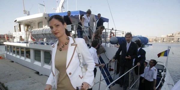 Ramona Mănescu în Portul Constanţa