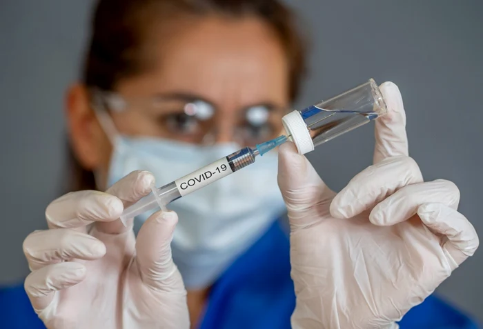 CNCAV: procesul de vaccinare continuă, atât în centrele din Bucureşti, cât şi din ţară, fiind distribuite cele 95.940 doze Pfizer BioNTech, Foto: shutterstock