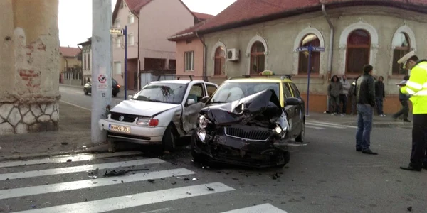 accident de circulatie la turnu severin FOTO Corina Macavei 