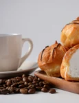 Gogosele cu frisca  Sursa foto shutterstock 1889970016 jpg
