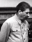 Șeful de Stat Major al Armatei Roșii notează instrucțiunile lui Iosif Stalin (© Wikimedia Commons)