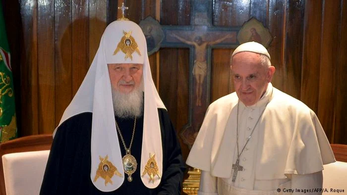 Papa Francisc şi Patriarhul Chiril pe aeroportul din Havana (2016)