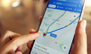 Aplicația Google Maps pe smartphone FOTO Shutterstock (1) jpg