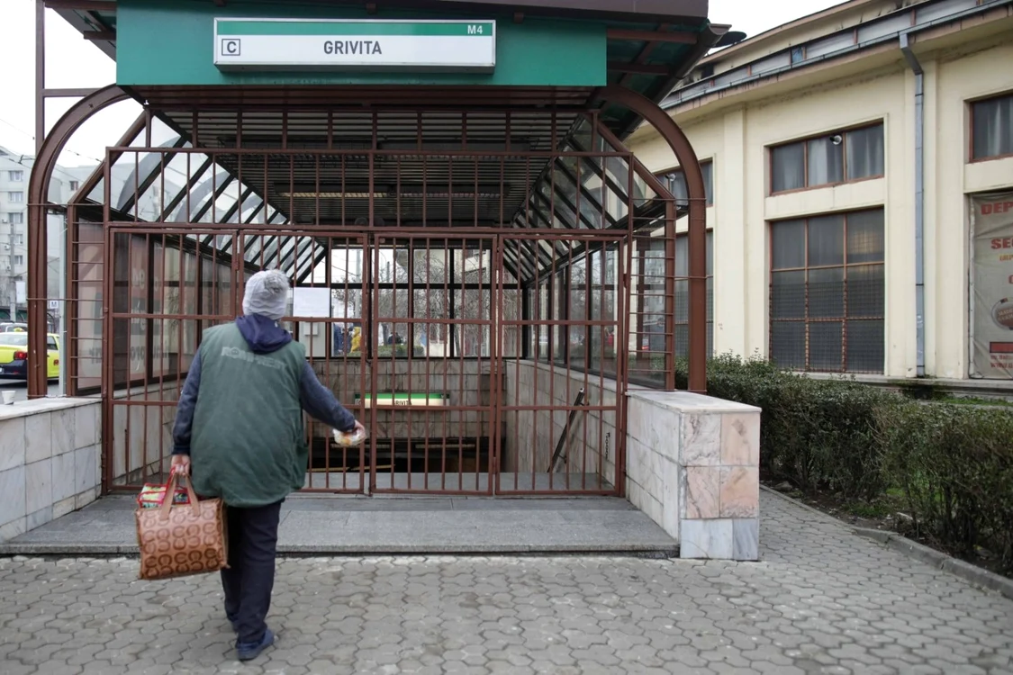 Porți închise la stația de metrou Grivița ca urmare a grevei angajaților Metrorex