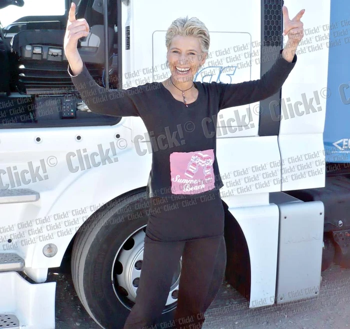 De treisprezece ani, Tamara bate în lung şi-n lat drumurile europene cu încărcături de zeci de tone (Fotografii: Laura Matei)