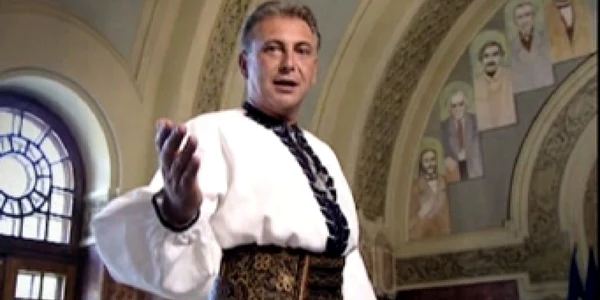 Vedeta de muzică populară este atrasă de locurile natale