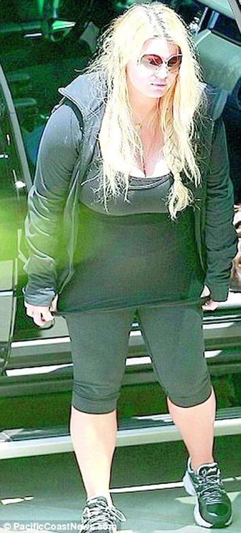 
    Mai 2012 - 90 kg (Fotografii: Guliver/splashnews/photoland/wenn)  