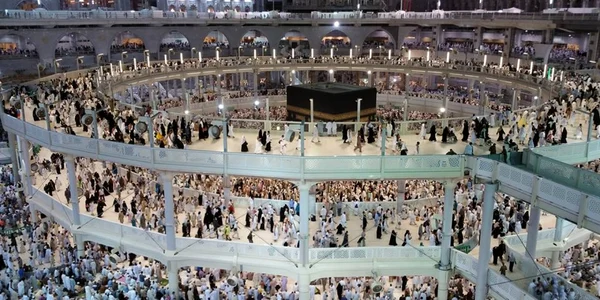 Musulmani români în pelerinaj la Mecca şi Medina Sursă foto Ibrahim Dilaver Osman