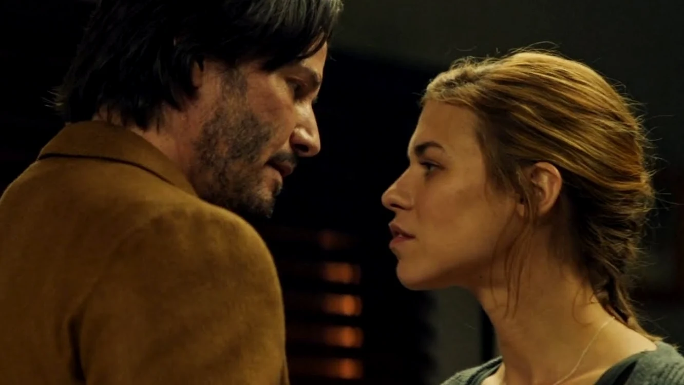Ana Ularu şi Keanu Reeves în filmul „Siberia“