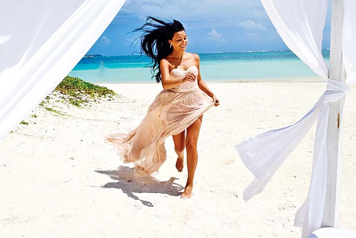 Prezentatoarea de ştiri a petrecut 10 zile pe insula Mauritius, un loc de o frumuseţe copleşitoare