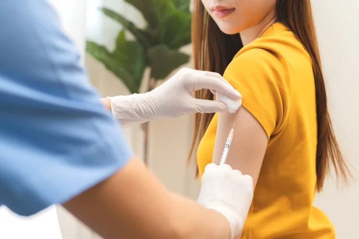 Tinerii sunt reticenți cu privire la vaccinarea împotriva gripei Foto: Shutterstock
