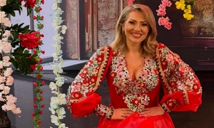 Mirela Vaida, prezentatoare TV, foto Facebook jpg