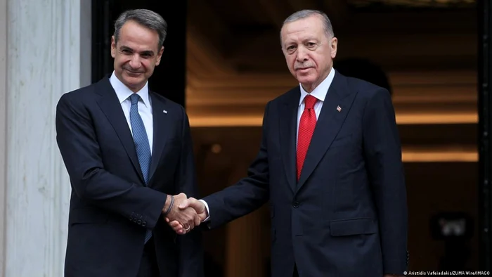 Prim-ministrul grec Mitsotakis l-a primit pe președintele turc în Grecia în decembrie 2023