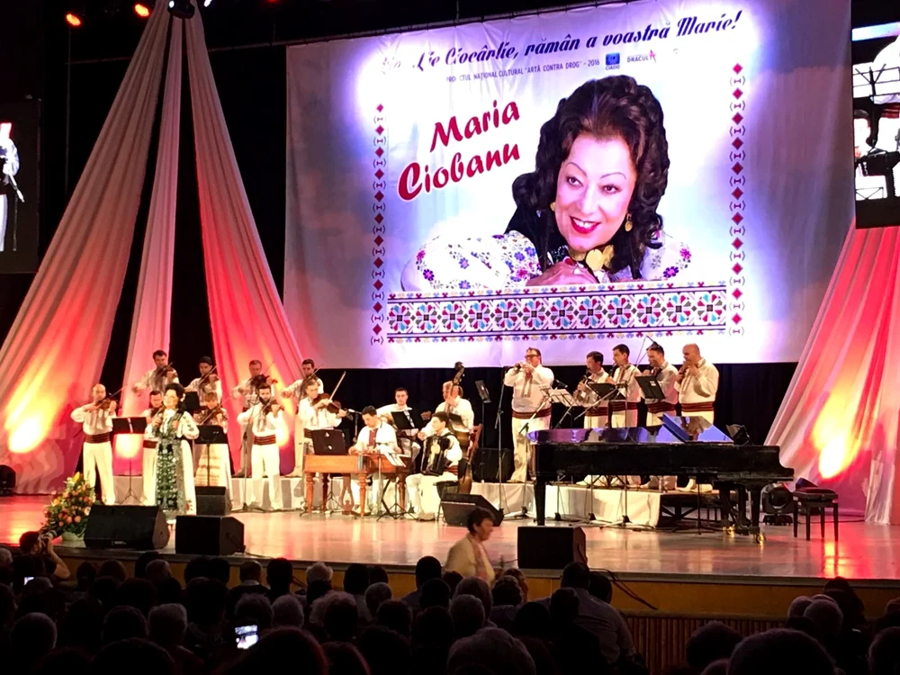 
    Maria Ciobanu a urcat sâmbătă pe scena de la Sala PalatuluiFoto: Roberto Sălceanu  