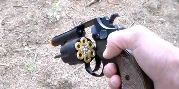 pistol airsoft