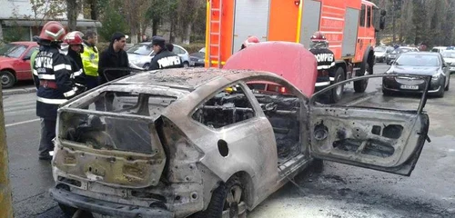 Incendiu autoturism 