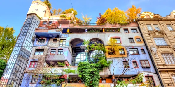 casa colorata 1 jpg