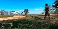 soldati rusi lanseaza drone   frontul din Ucraina FOTO profimedia jpg